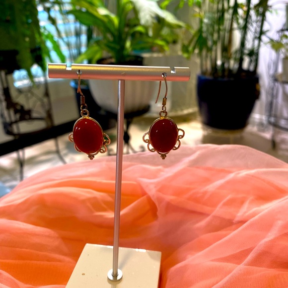 CLASSIC CARNELIAN DROP EARRINGS - Picture 6 of 6